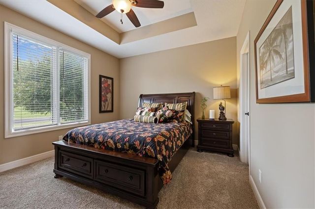 9949 Warwick Street, Lenexa, KS 66220
