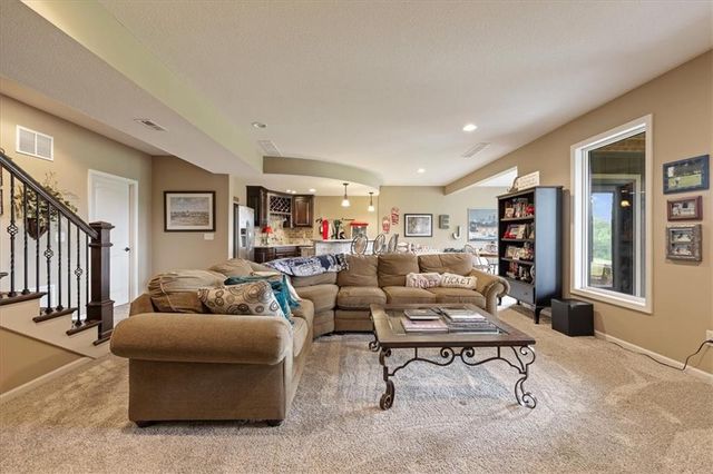 9949 Warwick Street, Lenexa, KS 66220
