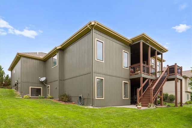 9949 Warwick Street, Lenexa, KS 66220