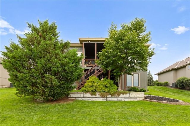 9949 Warwick Street, Lenexa, KS 66220