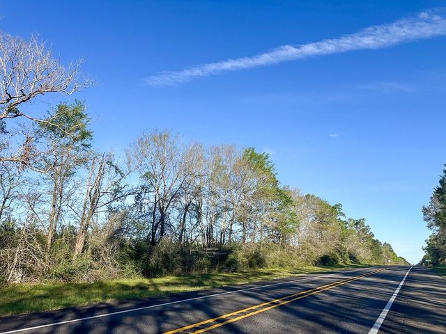 1 Granbury Rd, Livingston, TX 77351