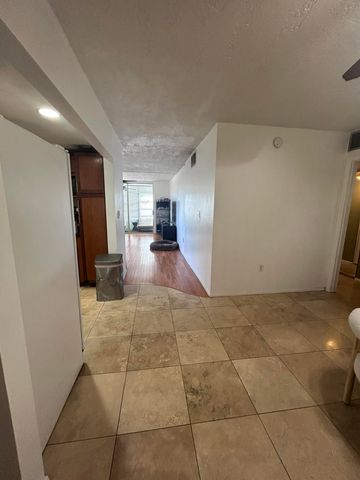 7300 NW 17th Street 402, Plantation, FL 33313