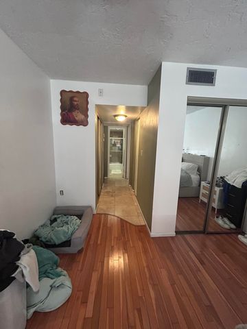 7300 NW 17th Street 402, Plantation, FL 33313