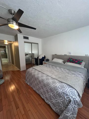 7300 NW 17th Street 402, Plantation, FL 33313