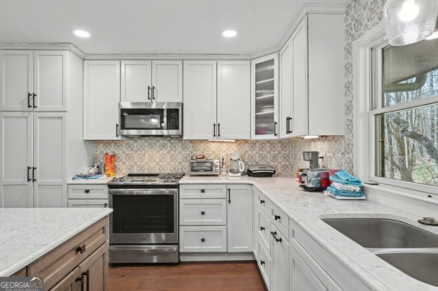 594 Sky High Drive, Sky Valley, GA 30537