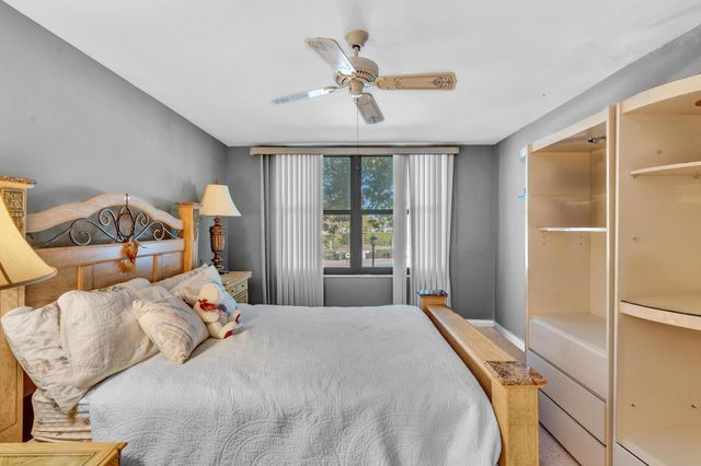 10643 W Clairmont Circle 202, Tamarac, FL 33321