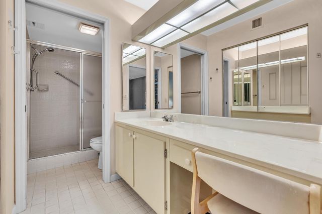 10643 W Clairmont Circle 202, Tamarac, FL 33321