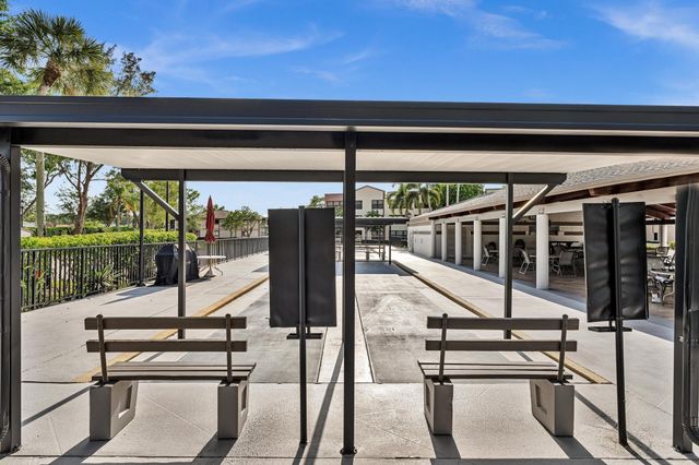 10643 W Clairmont Circle 202, Tamarac, FL 33321