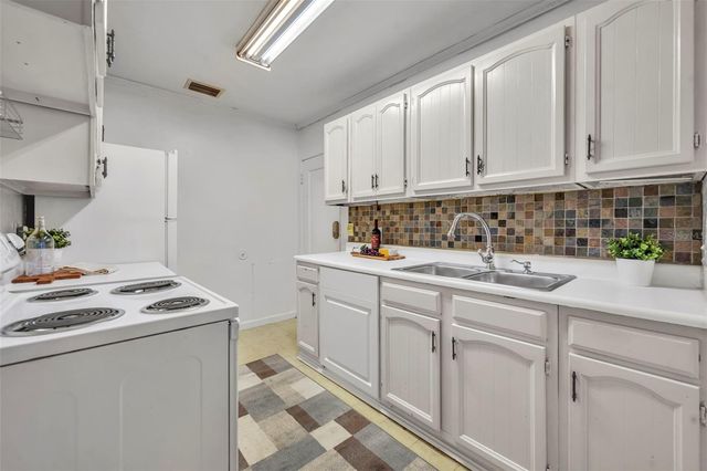 11 PLUMOSA AVENUE, Casselberry, FL 32707