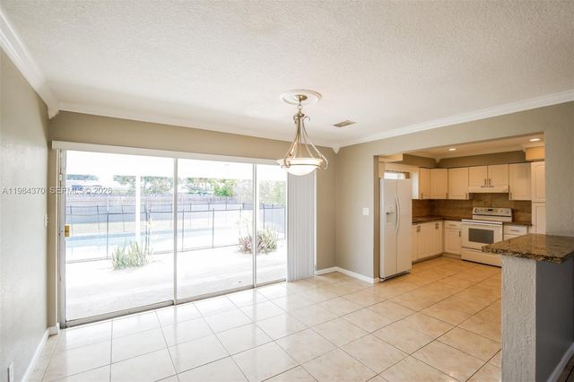 4314 Taft St, Hollywood, FL 33021