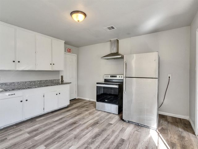 7622 S Hall Street, Houston, TX 77028