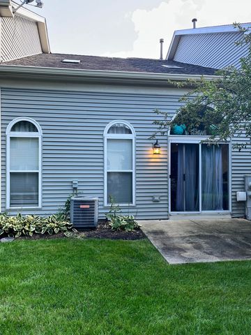 738 Shady Oaks Court, Elgin, IL 60120