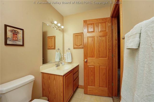 947 Gordon Drive, Charleston, WV 25303