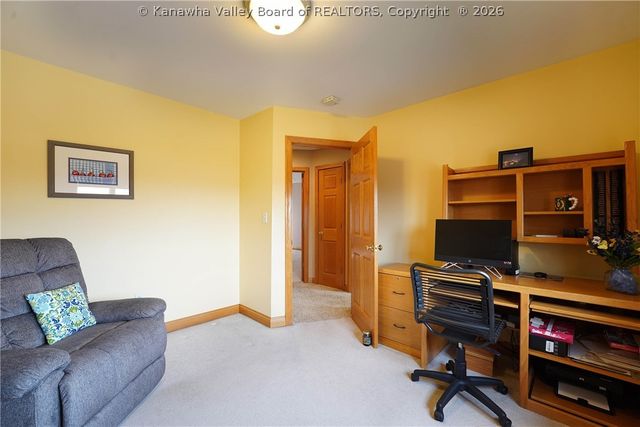 947 Gordon Drive, Charleston, WV 25303