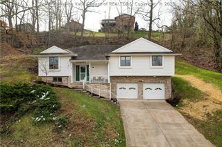 947 Gordon Drive, Charleston, WV 25303