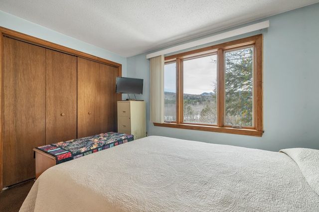 60 Northpointe Road, Thornton, NH 03285