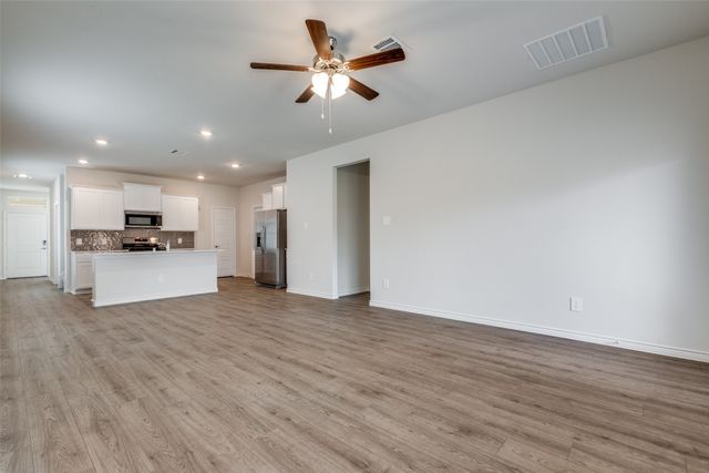 1316 Rusted Rail Drive, Princeton, TX 75407