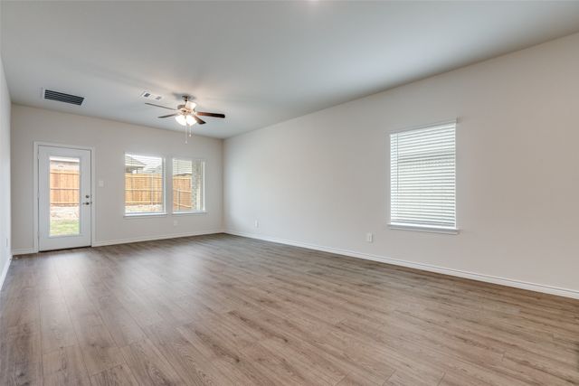 1316 Rusted Rail Drive, Princeton, TX 75407