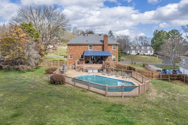 1503 Heritage Dr, Columbia, TN 38401