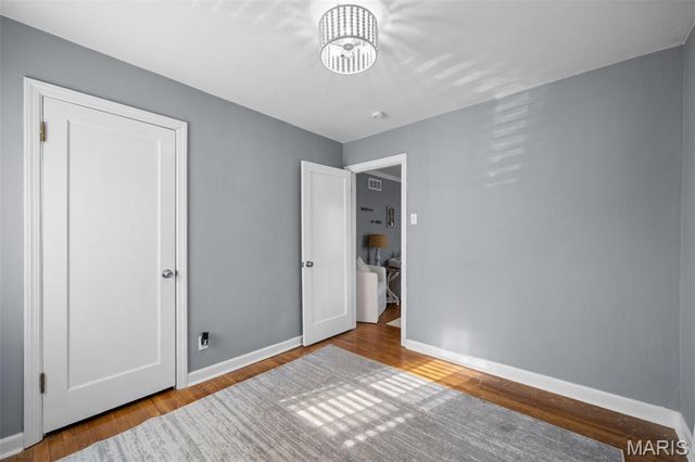 9208 Southview Lane, St Louis, MO 63123