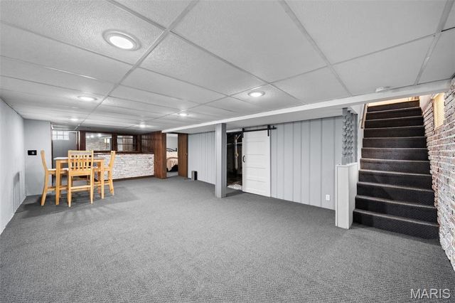 9208 Southview Lane, St Louis, MO 63123