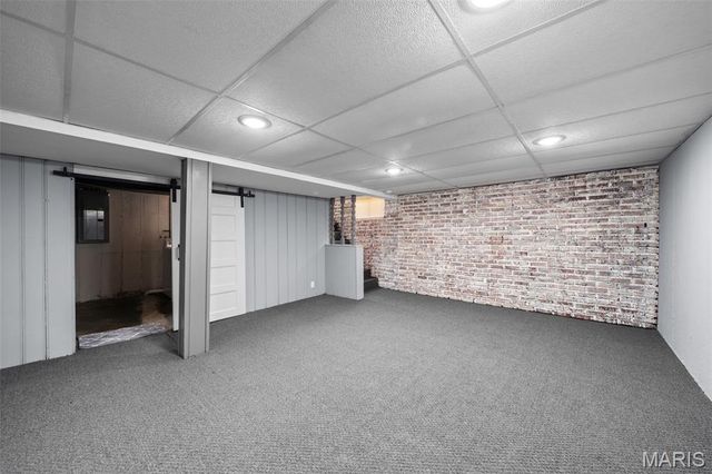 9208 Southview Lane, St Louis, MO 63123