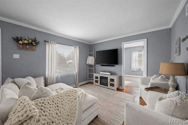 9208 Southview Lane, St Louis, MO 63123