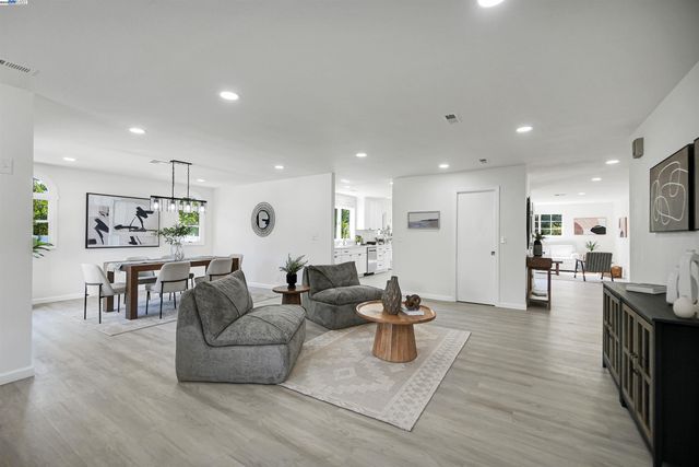 1662 Dorchester Pl, Concord, CA 94519