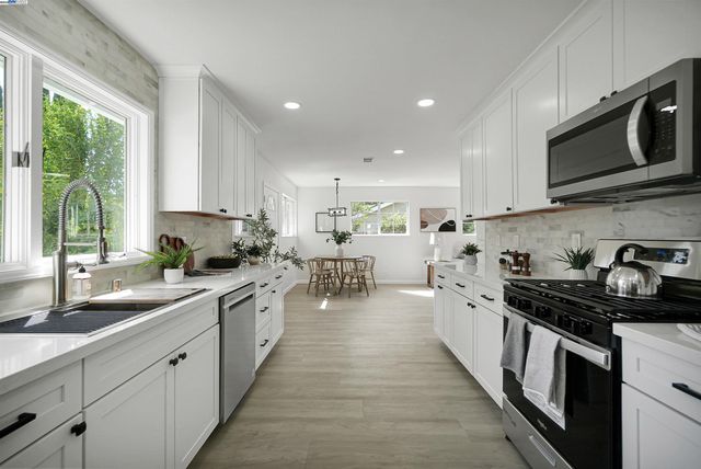 1662 Dorchester Pl, Concord, CA 94519