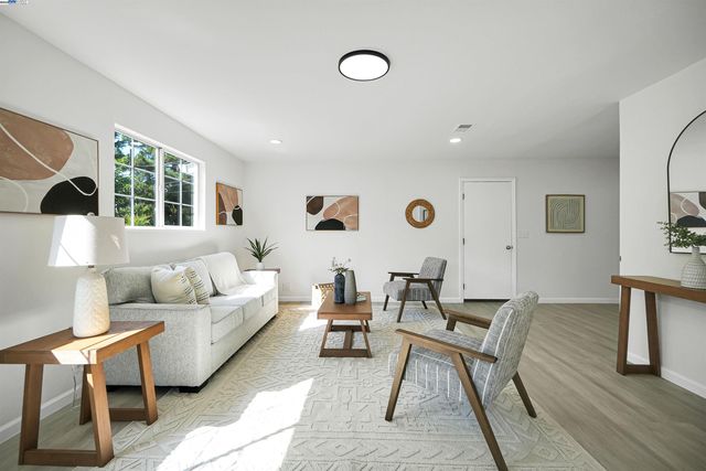 1662 Dorchester Pl, Concord, CA 94519