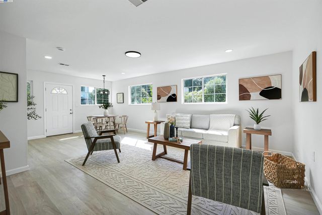 1662 Dorchester Pl, Concord, CA 94519