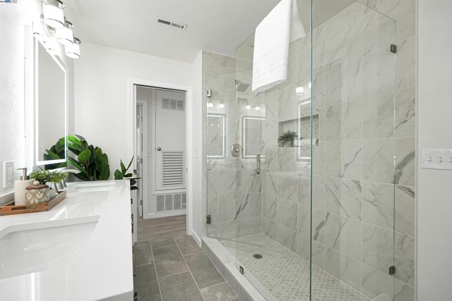 1662 Dorchester Pl, Concord, CA 94519