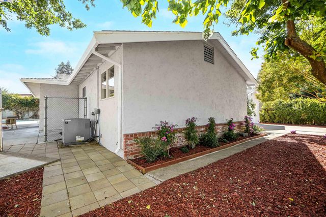 1662 Dorchester Pl, Concord, CA 94519