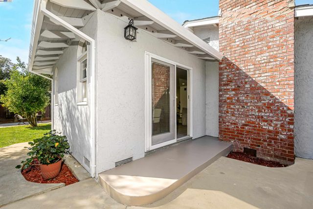 1662 Dorchester Pl, Concord, CA 94519