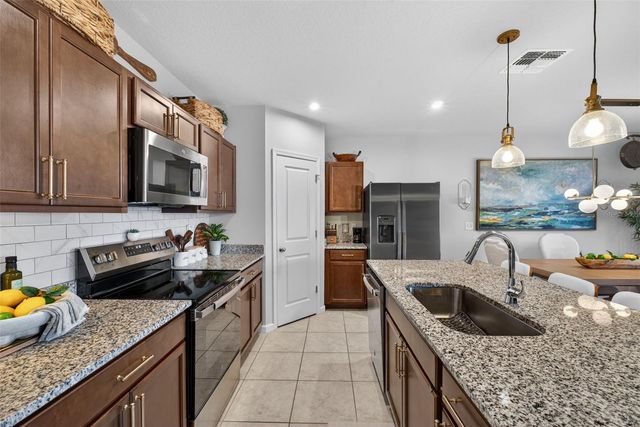 1654 LAIA ROAD, Haines City, FL 33844