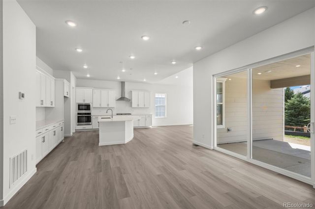 4043 Emerald Shore Drive, Loveland, CO 80538