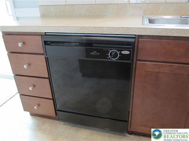 3813 Belcourt Road, Forks Twp, PA 18040