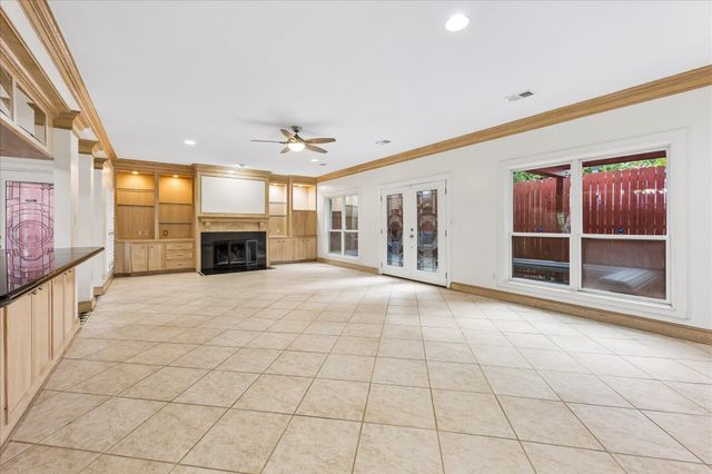 251 Malone Street, Houston, TX 77007