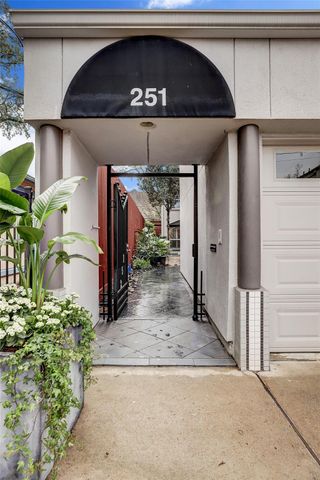 251 Malone Street, Houston, TX 77007