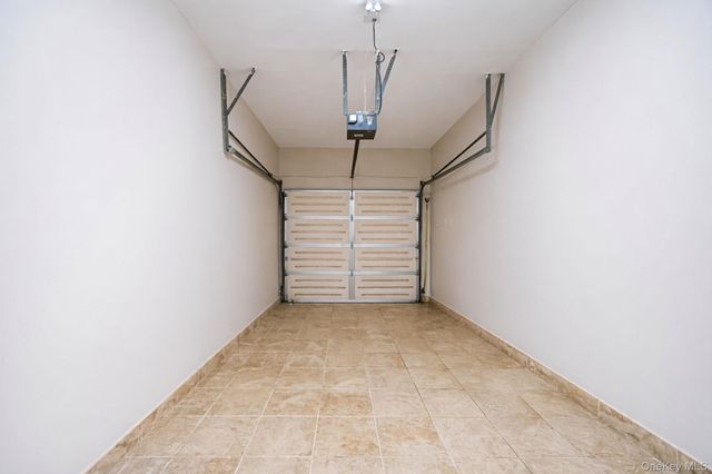 1027 Windermere Road, Franklin Square, NY 11010