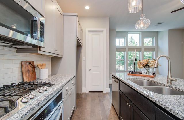 11012 Ayrshire Park Lane, Houston, TX 77043