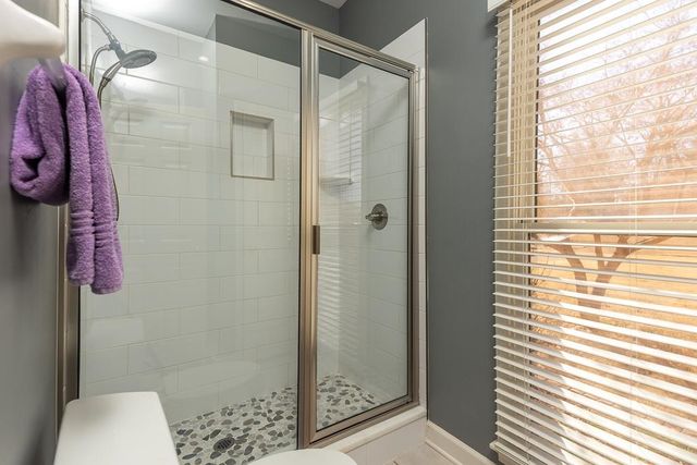 8746 RIVER HOLLOW DR, Memphis, TN 38016