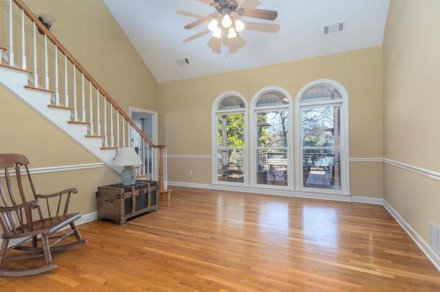 8746 RIVER HOLLOW DR, Memphis, TN 38016