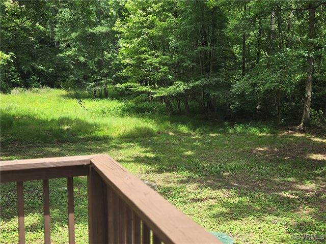 4562 Woodview Dr, Sandston, VA 23150
