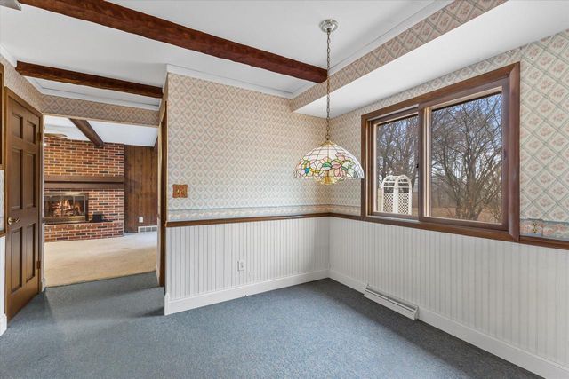 370 Douglas LANE, Cedarburg, WI 53012