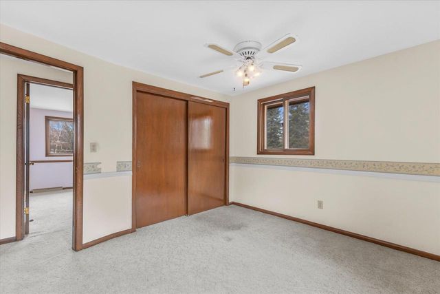 370 Douglas LANE, Cedarburg, WI 53012