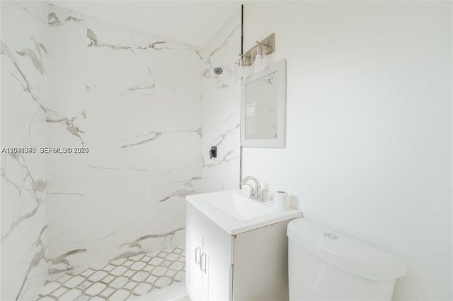 11080 Peachtree Drive, Miami, FL 33161