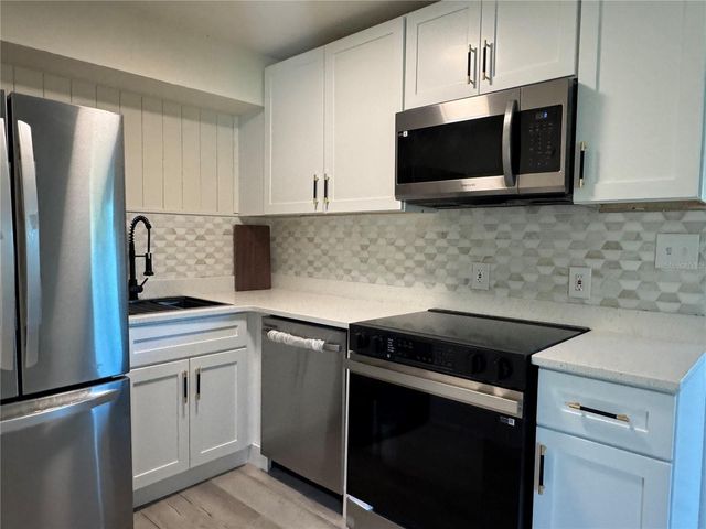 7224 VALIANT COURT, Orlando, FL 32818