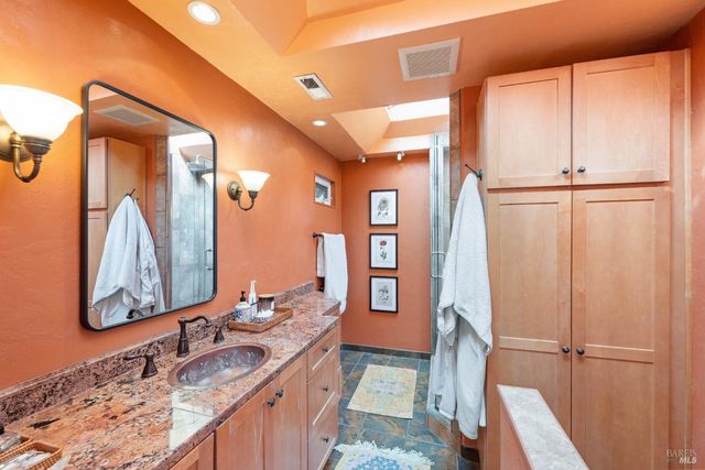 337 Bettencourt St, Sonoma, CA 95476