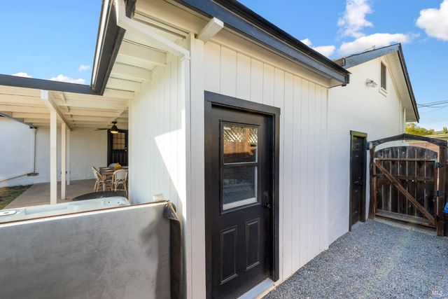 337 Bettencourt St, Sonoma, CA 95476